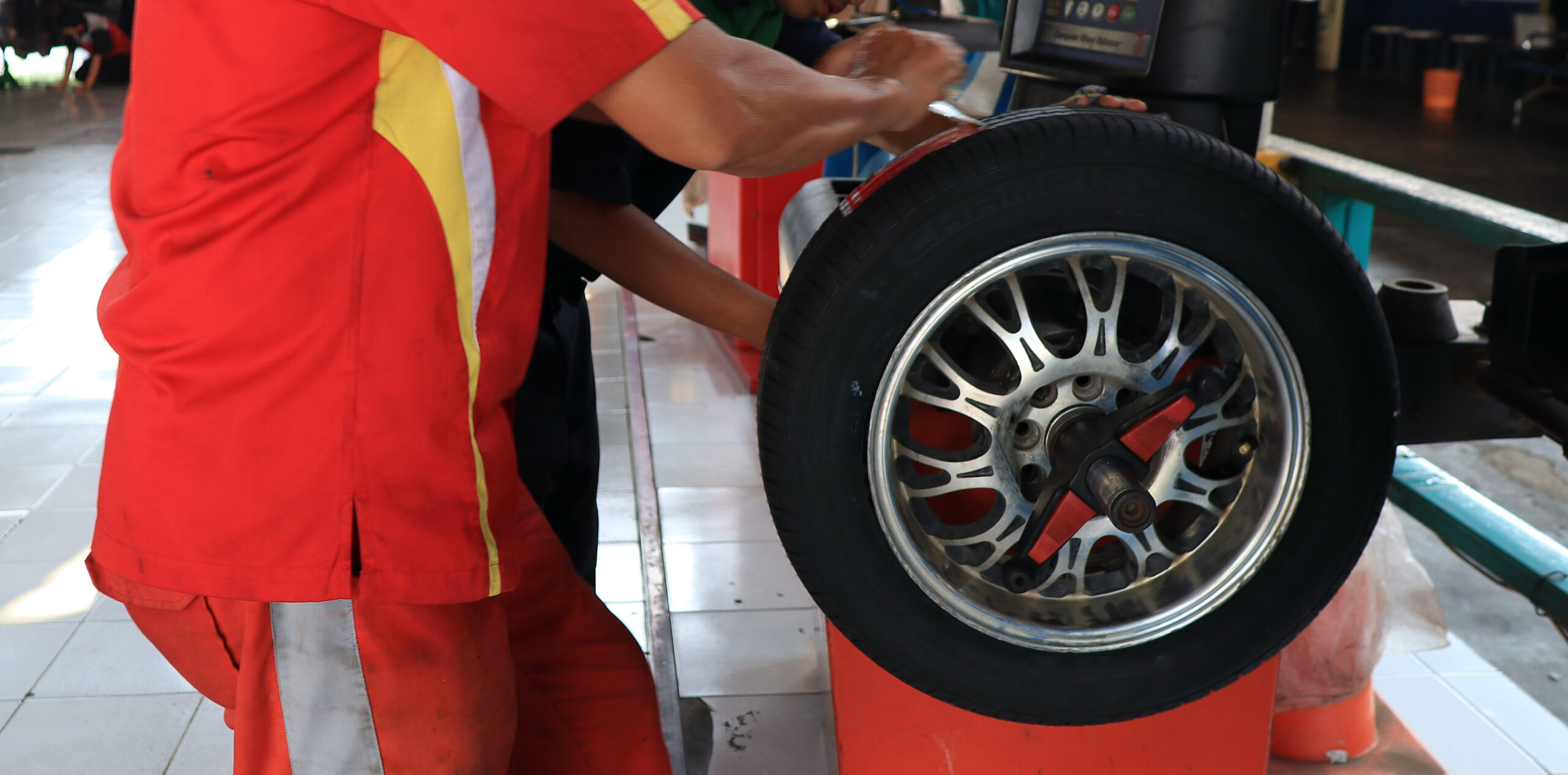 Seyitnizam Mahallesi alo lastikçi